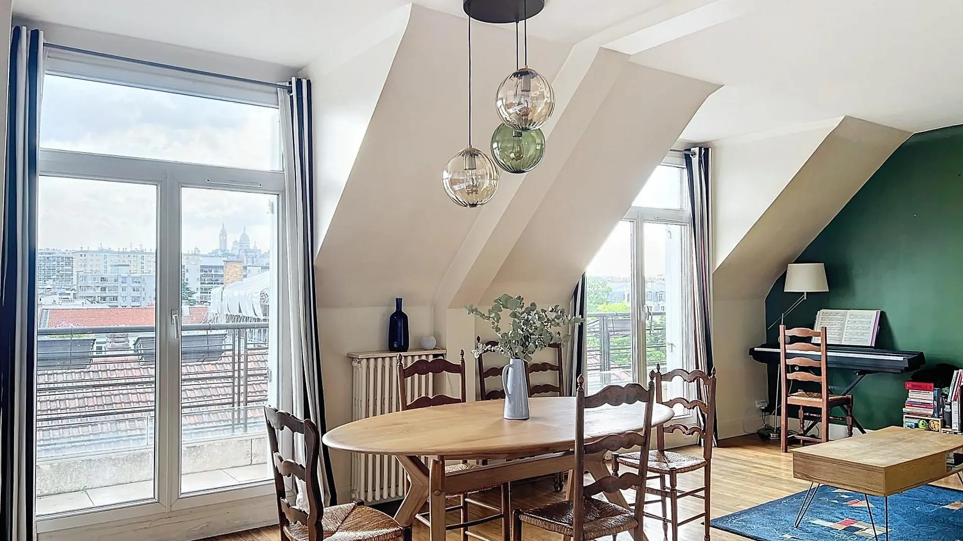 Balcony With View Of Montmartre Apartment Paris 0*,  France